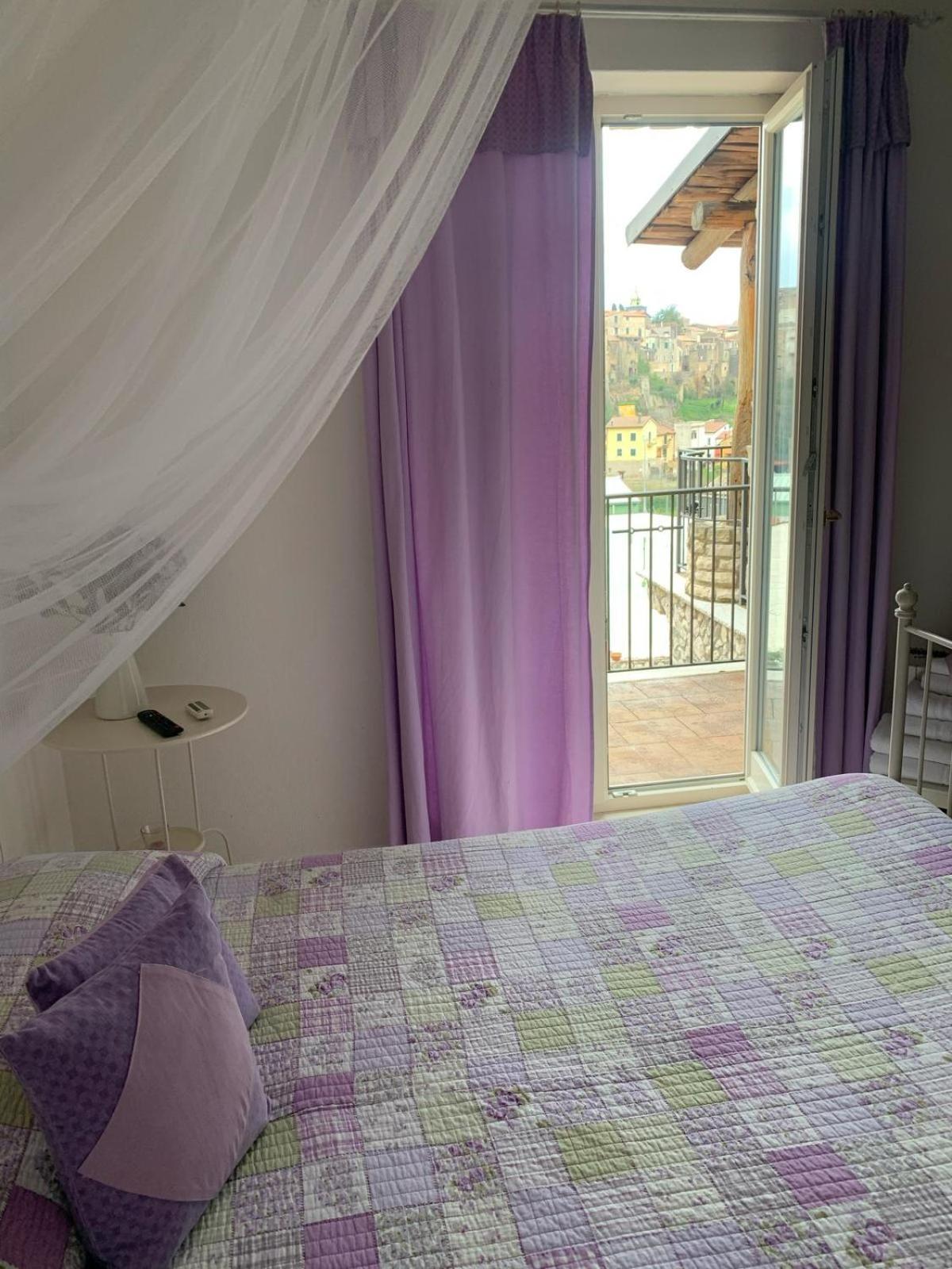 Le Rocce Bed & Breakfast SantʼAgata deʼ Goti Exterior foto