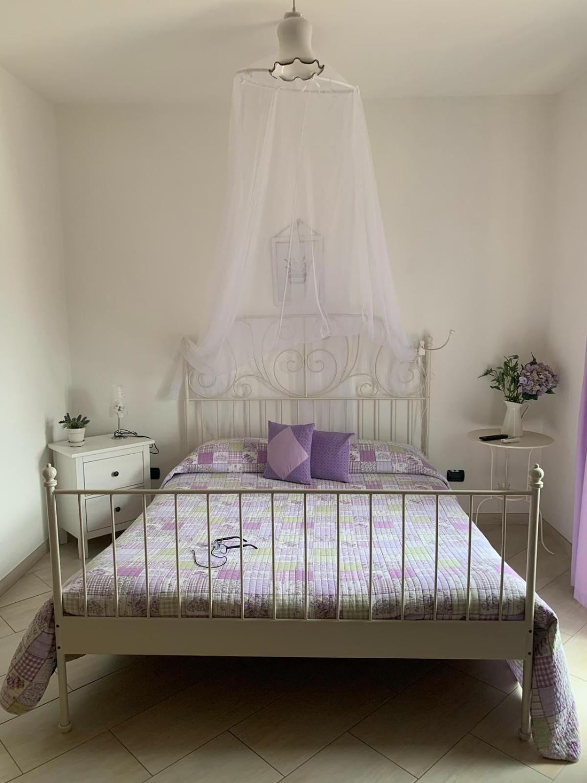 Le Rocce Bed & Breakfast SantʼAgata deʼ Goti Exterior foto