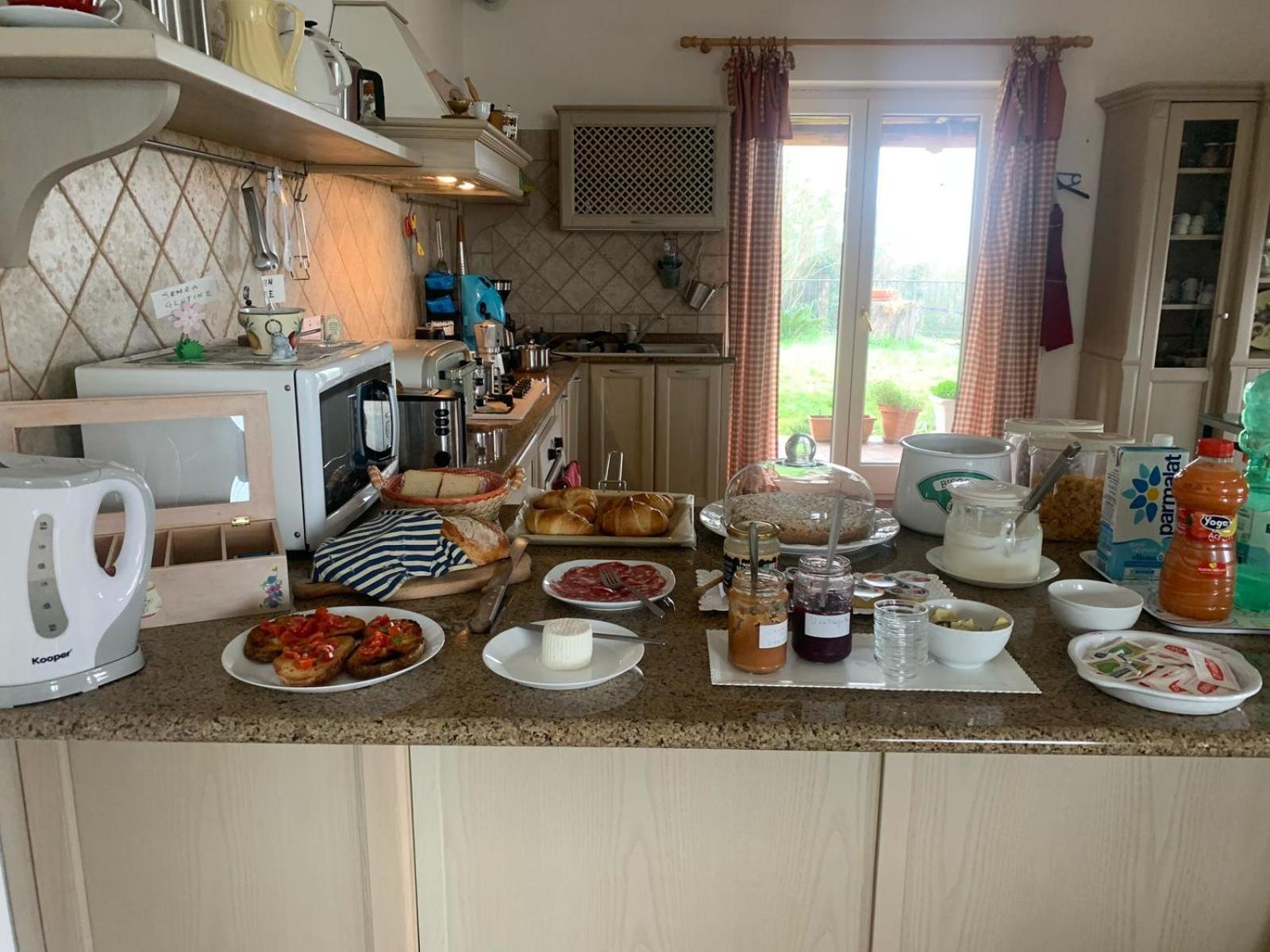 Le Rocce Bed & Breakfast SantʼAgata deʼ Goti Exterior foto